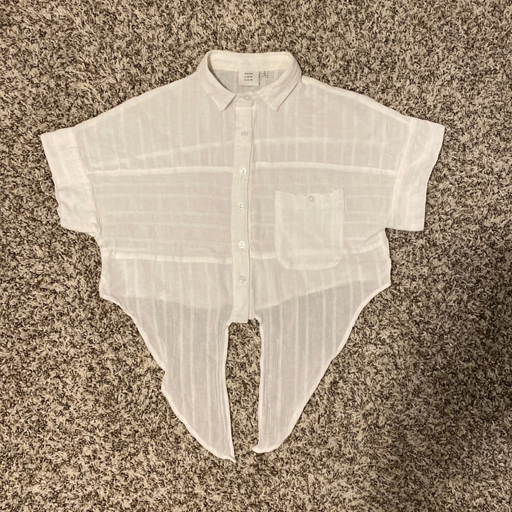 Good Luck Gem white linen cropped blouse size small